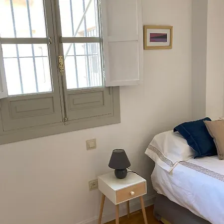 Cozy In Apartment *
